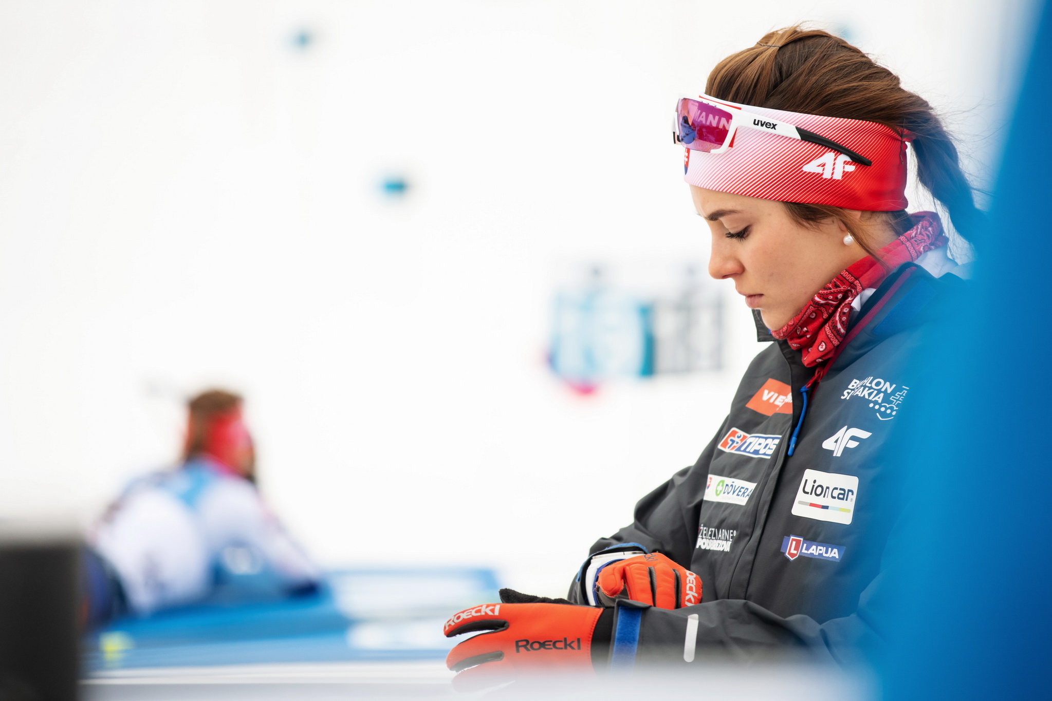 machyniakova 20 hochfilzen nastrel rukavice sta