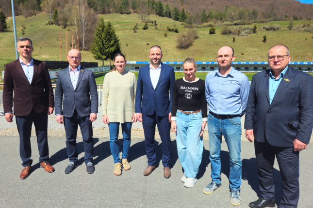 Na čele Slovenského zväzu biatlonu ostáva Peter Vozár, Bátovskú Fialkovú zvolili do prezídia