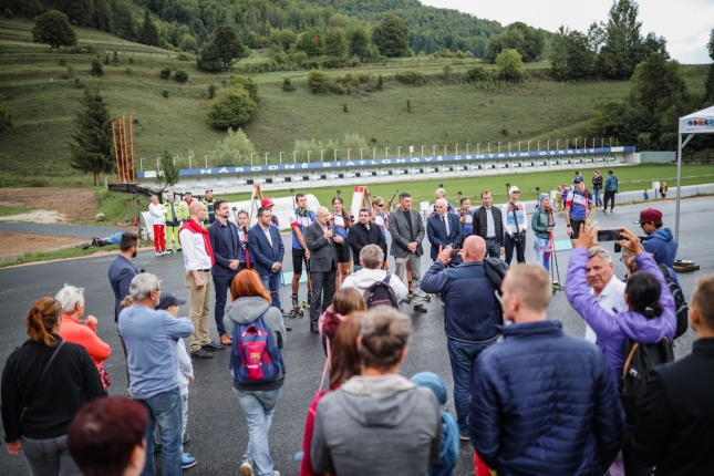 Biatlonisti sa dočkali novej kolieskovej dráhy v Osrblí