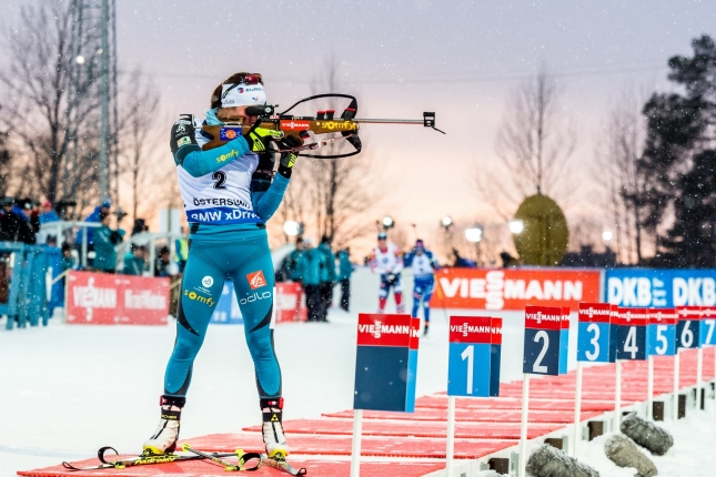 Braisazová potěšila domácí fanoušky, Češky v masáku ve třetí desítce
