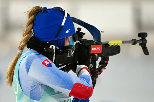 OH: Paulína Fialková po skvelej streľbe v stíhačke desiata, splnila cieľ. Ivona s úžasným a životným behom