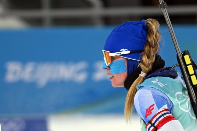 Paulína Fialková v pekinskom šprinte ožila, útočila na 5-6. miesto, ale posledný výstrel ju o to pripravil